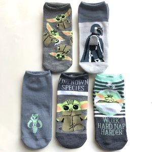 Star Wars Mandalorian 5 pair no show socks